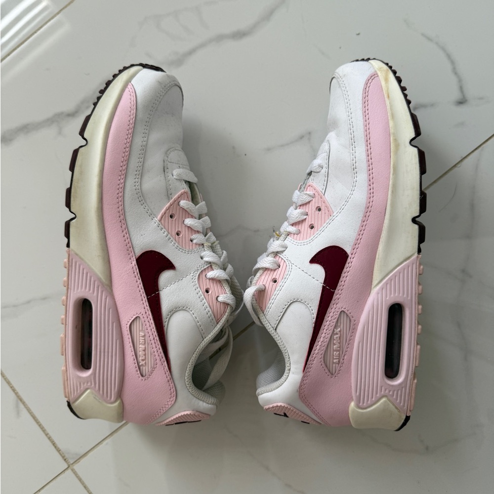Nike Air Max 90 Sneakers - White and Pink